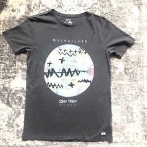 QUIKSILVER SURF TRIPP MENS T SHIRT SIZE MEDIUM M